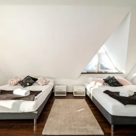 Apartament * زاكوباني